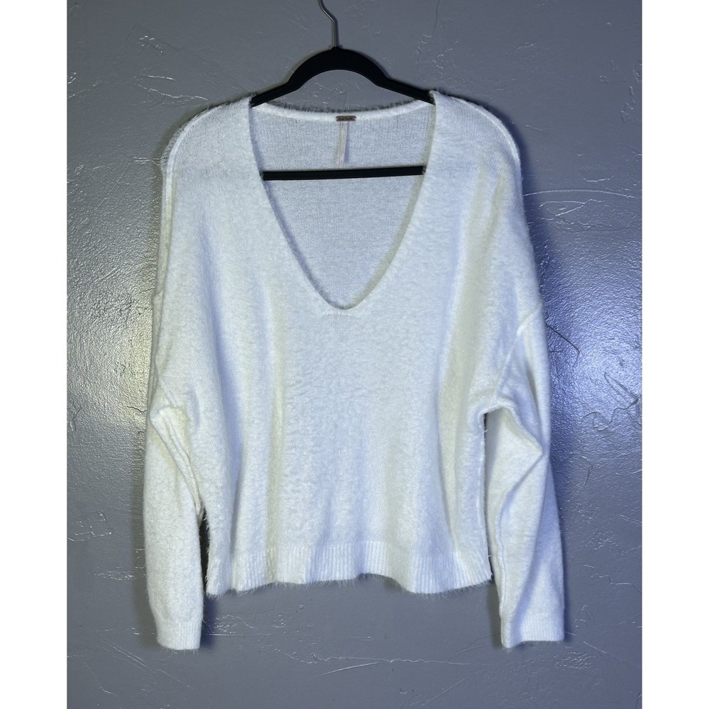 White Free People Princess V-Neck Sweater soft fuzzy Size S Deep V